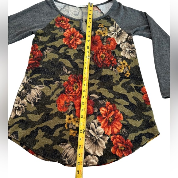 A.gain Floral Long Sleeve Top Size Medium - Picture 10 of 17